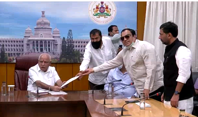 CM ropes in Muslim leaders 1 Screenshot_2020-04-03-16-29-42
