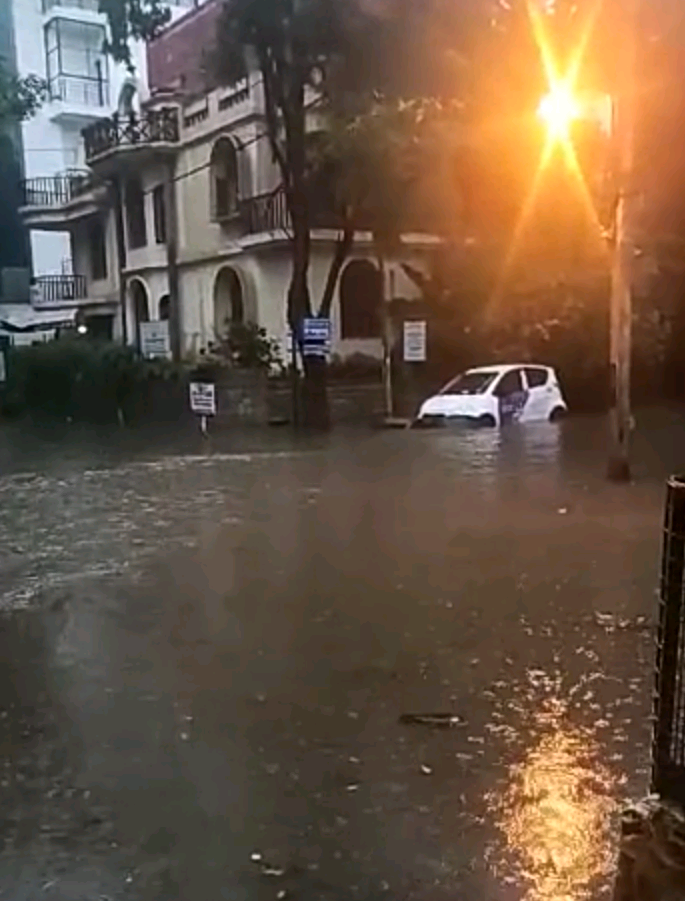 Tejasvi, Reddy to inspect rain havoc at Koramangala 1 Screenshot_2020-04-29-10-15-55