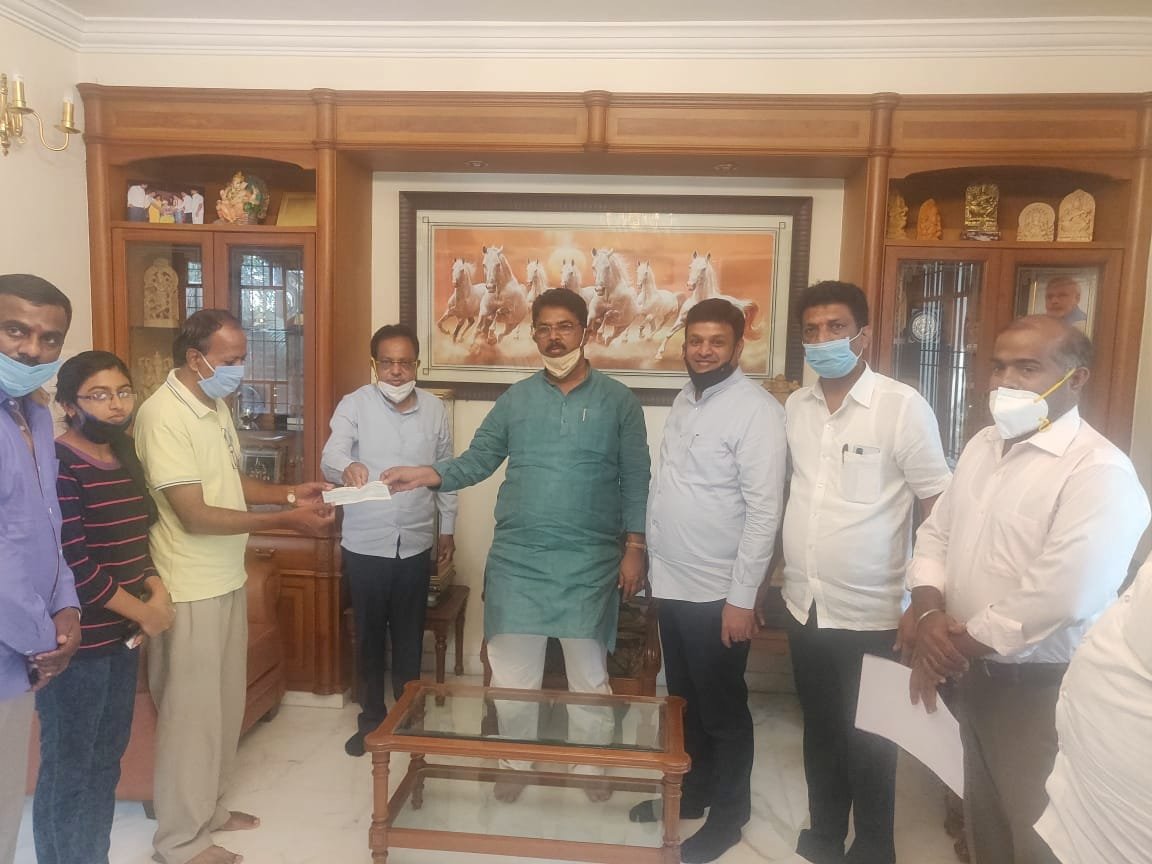 Rs 5 lakh compensation to treefall victim's kin 1 100814833_3499925460037396_5483209593741901824_o