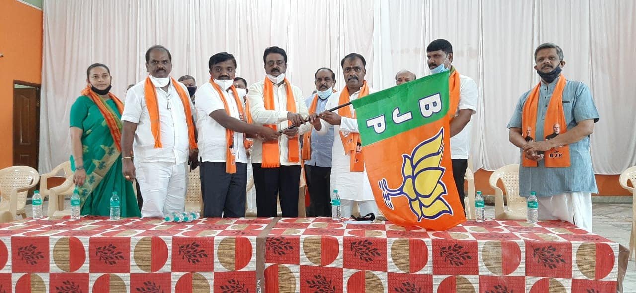 101703941_687312192103580_4287526114835824640_o