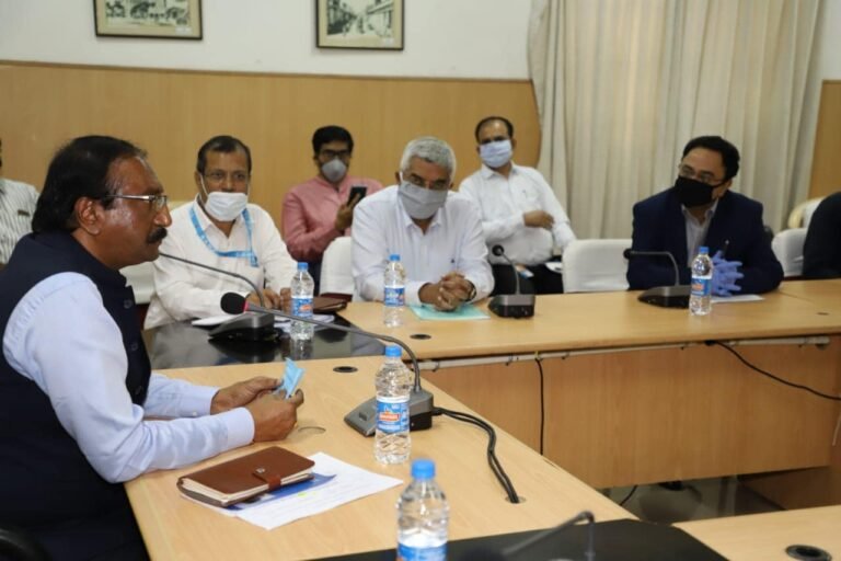 Will BBMP chief pay up for not covering his face? 5 95666470_1836294906505765_5457106212740923392_o