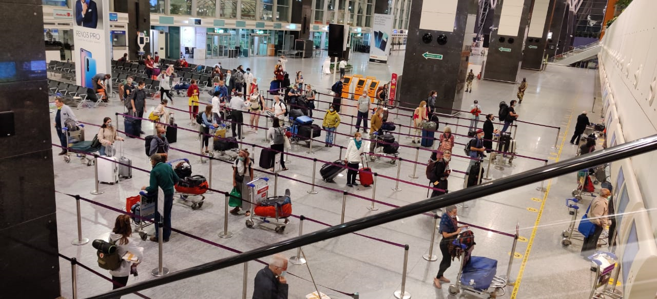 Swab tests await overseas returnees: Health chief 1 German