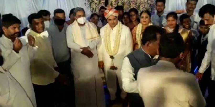 Big fat wedding for MLA’s son, Covid caution be damned 1 parameswara-naik-Son-marriage