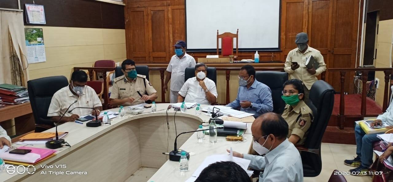 Jagadish Shettar in video conference with CM