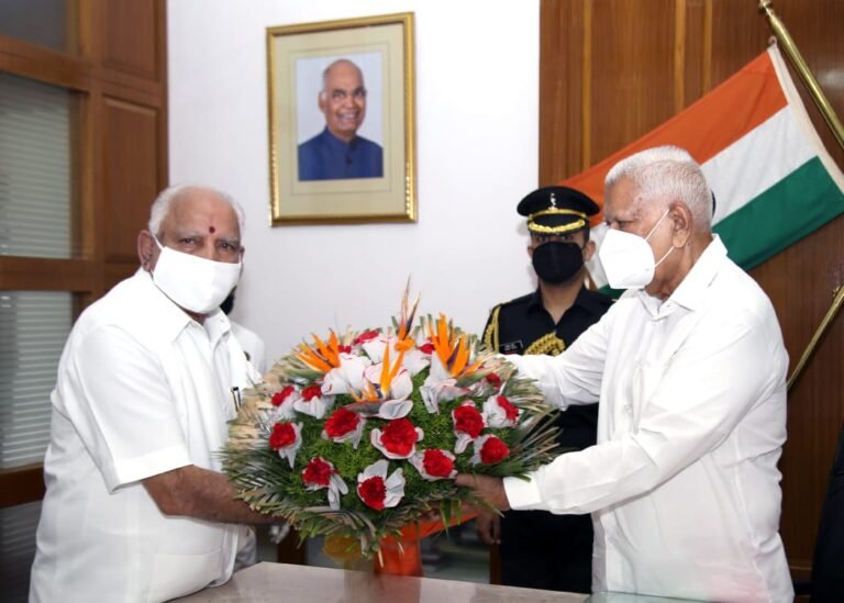 BSY-Guv meet sparks buzz on cabinet expansion 8 CM and Home Minister Meeting Governor