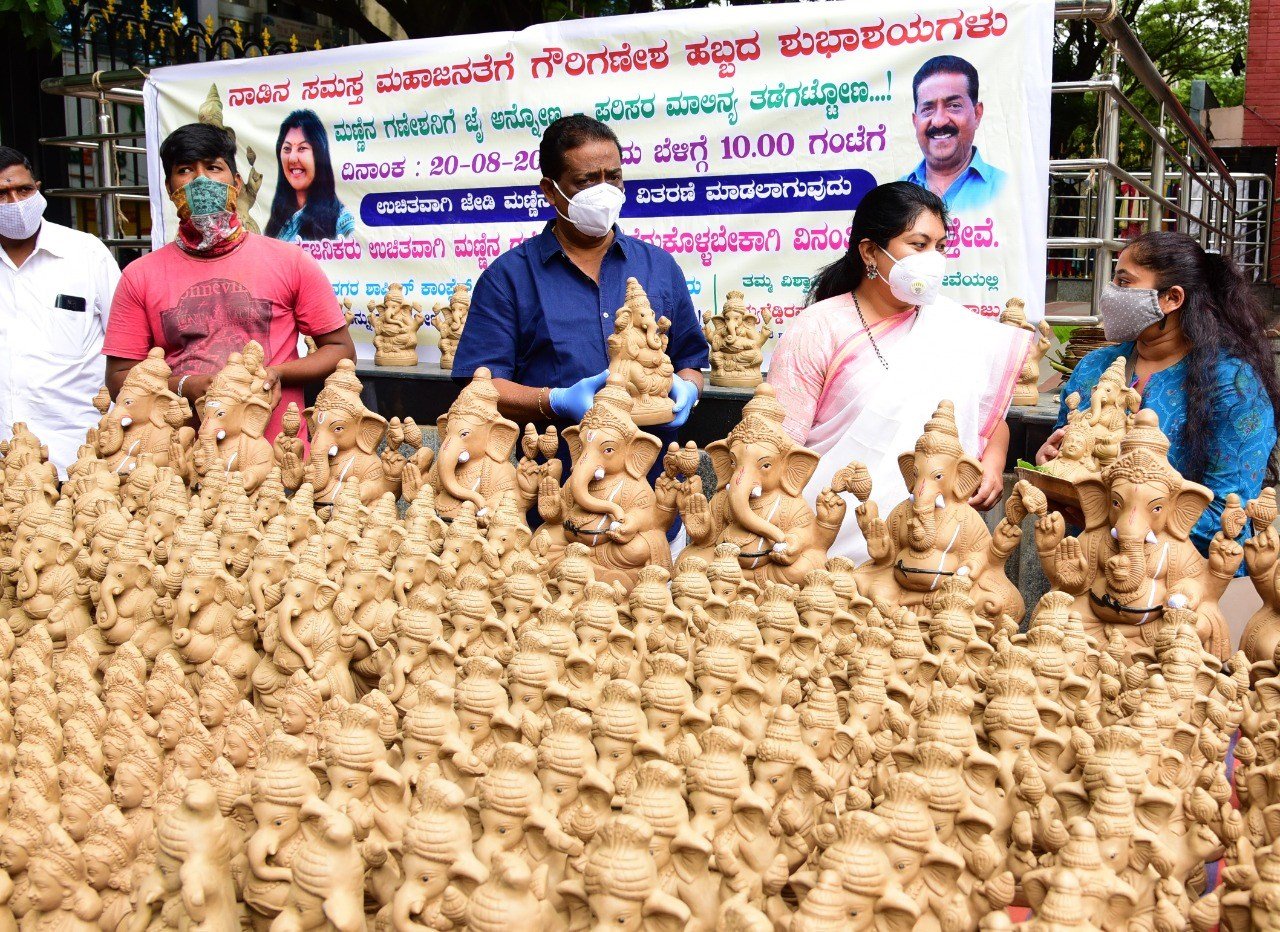 3,001 eco-friendly Gowri-Ganesh idols distributed 1 117872222_3267731956626809_5979128753724401703_o