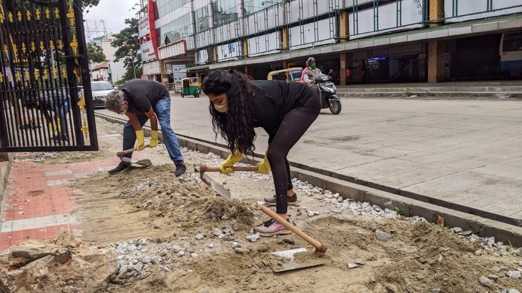 Actress who's our kind of corporator! 1 Actress who's our kind of corporator! Samyukta Hornad makes up for civic apathy by fixing shoddy footpath in Jayanagar