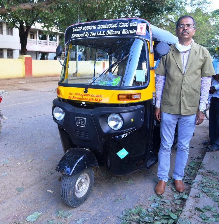 Bengalurulive effect: Protesting doc gets 'suitable' posting 1 Davangere doctor turned auto driver..