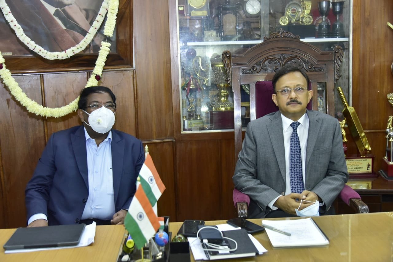 BBMP Administrator to present ‘no frills’ budget tomorrow 1 IAS Gaurav Gupta and IAS N Manjunatha Prasad