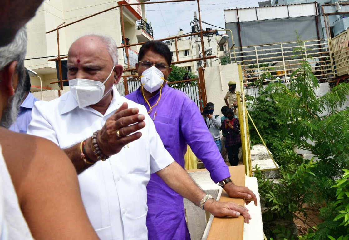 CM visit to Hosakerehalli1