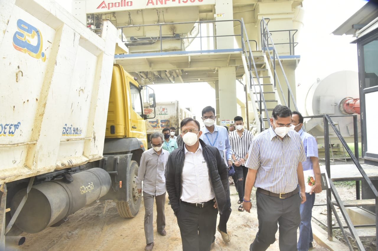 Fortuner-turned-‘tipper’ scam: BBMP Administrator orders vigilance cell probe 1 BBMP Administrator unhappy with pace of pothole repairs Gupta instructs officials to keep meticulous record of hot mix sent to each zone