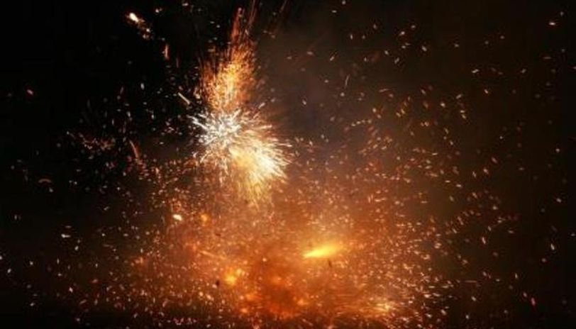 Karnataka joins Delhi, Mah in banning crackers on Deepavali