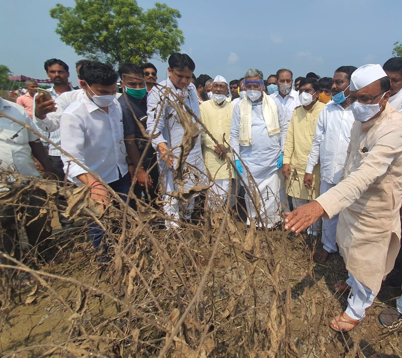 Siddaramaiah writes to CM, reiterates special Assembly session demand to discuss flood situation