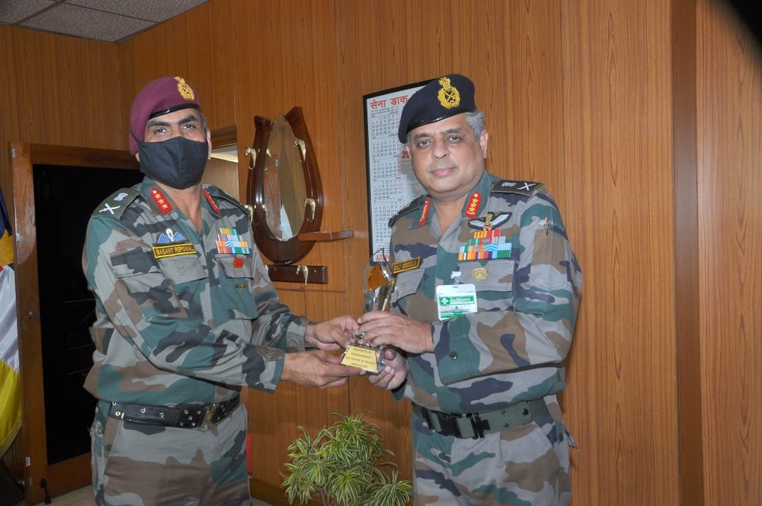 Army Training Command Chief visits ASC Centre and College