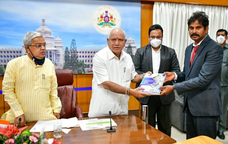 Loss due to floods in Karnataka estimated at Rs 15,410 cr: CM 10 CM BSY submitting Karnataka flood damage demand report to central team