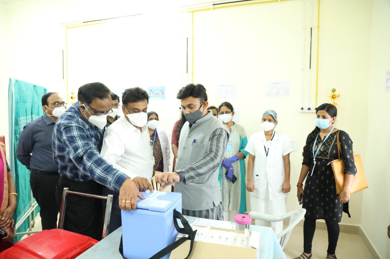 COVID-19 vaccination dry run held in 5 districts of Karnataka