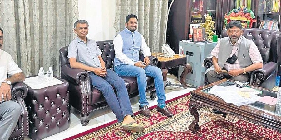 BJP MP's son and independent MLA Sharath Bachegowda to join Congress in February