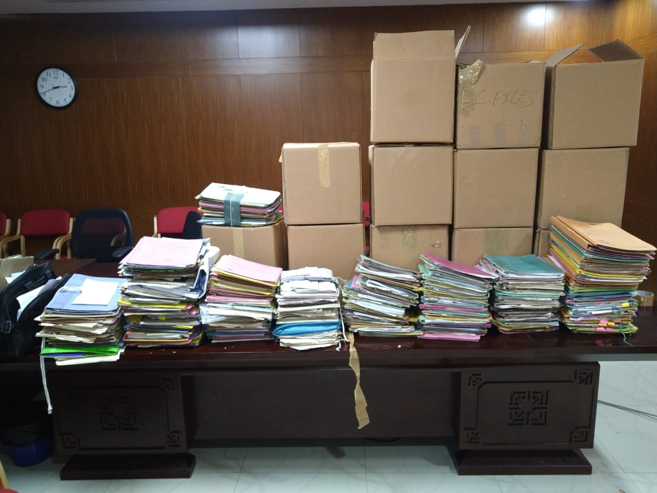 ACB recover 480 Town Planning files, seals from BBMP officer's house 1 BBMP Assistant Director Town Planning Devendrappa arrested accepting Rs 20 lakh bribe