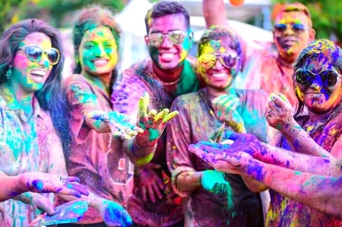 Karnataka bans public observance of Ugadi, Holi, Shab-e-Barat, Good Friday 1 Holi
