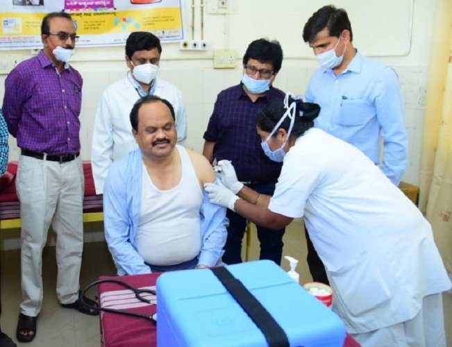 He took the needed 2 jabs…but Chamarajanagar DC still tests Covid-positive 1 Chamarajanagar deputy commissioner vaccination
