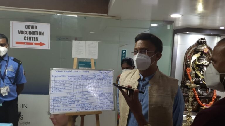 Gaurav Gupta at Vikram Hospital