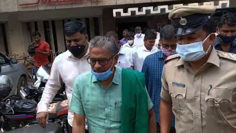 Kodhihalli Chandrashekhar arrested