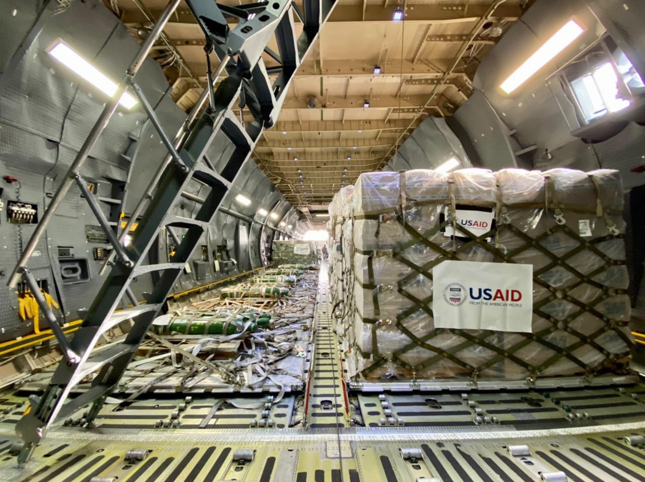 US begins Covid airlift to India