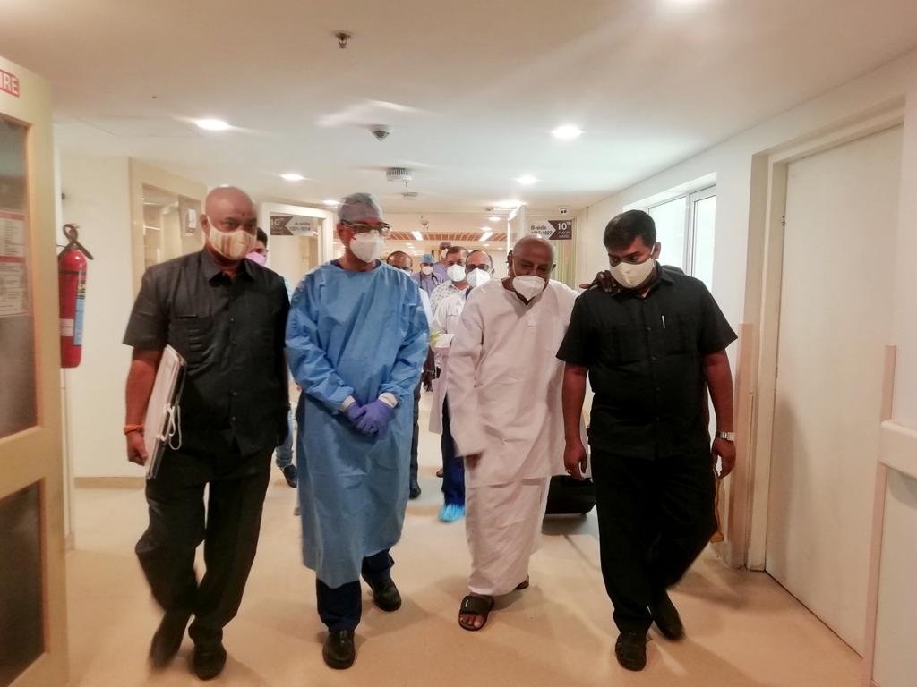 devegowda discharged fromm hospital