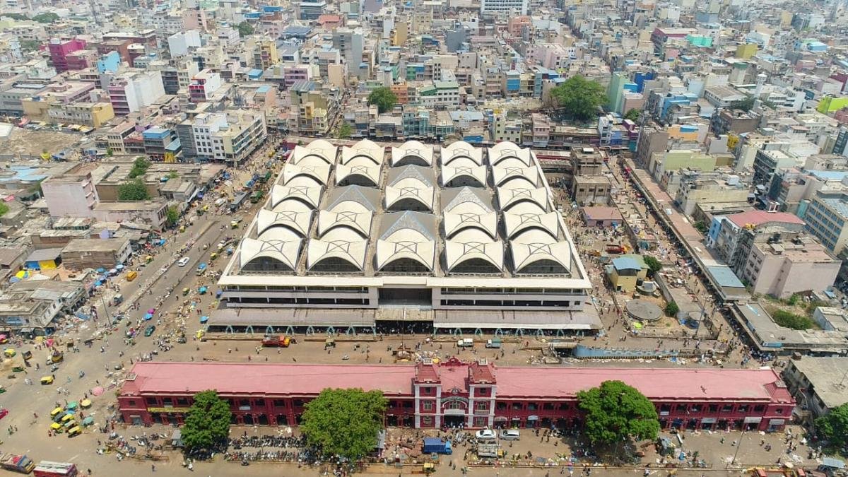 ‘Elastic’ Karnataka opens door to footloose citizens! 1 KR Market
