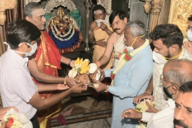 Karnataka permits reopening of amusement parks, activities at places of worship