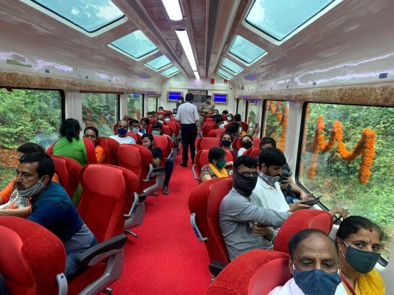 Vistadome rail coaches offer breathtaking view of Western Ghats 1 Vistadome rail coaches offer breathtaking view of Western Ghats