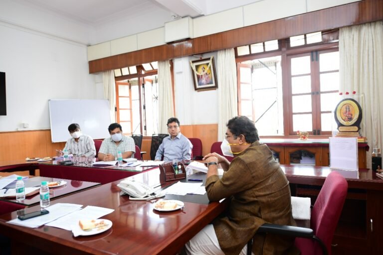 Karnataka revenue staff to work on guidance value revision Minister