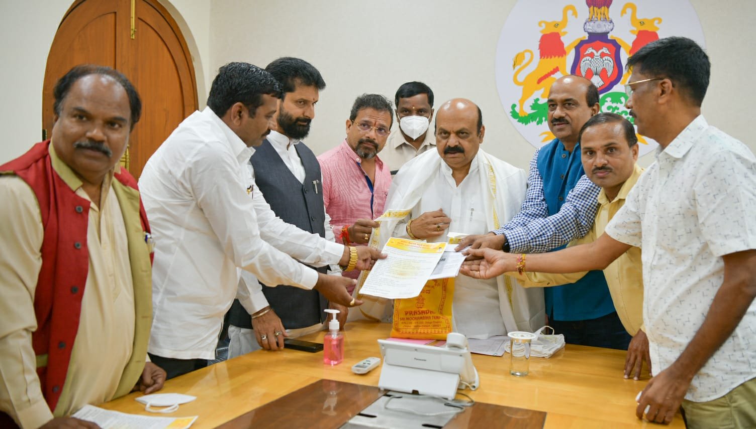 Karnataka CM announces Rs 10 cr for Kannada Bhavan in Goa 1 Karnataka CM announces Rs 10 cr for Kannada Bhavan in Goa