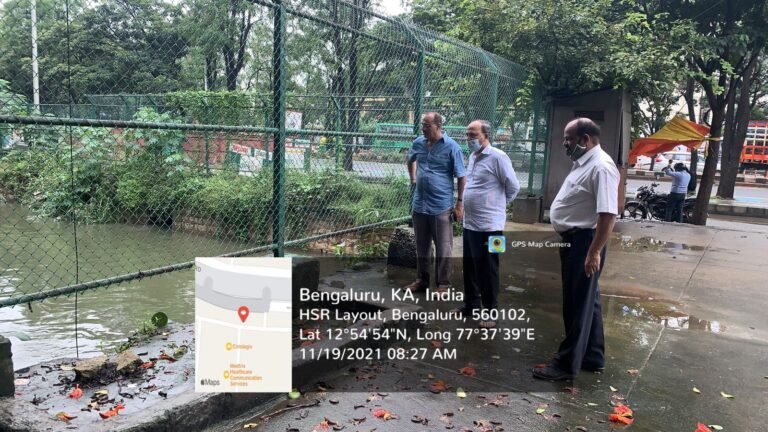 His basement got flooded, but former Karnataka Chief Secretary chips in with relief work 4 TM Vijay Bhaskar oversees BBMP's rain relief operations in HSR Layout