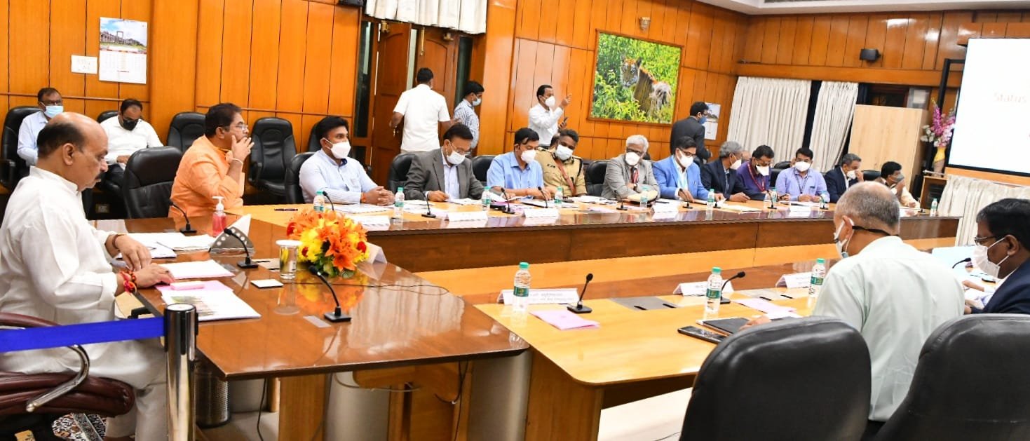 New Karnataka curbs till Jan 19: Night curfew extended; cinema halls, religious places, swimming pools and gyms to operate with 50% capacity