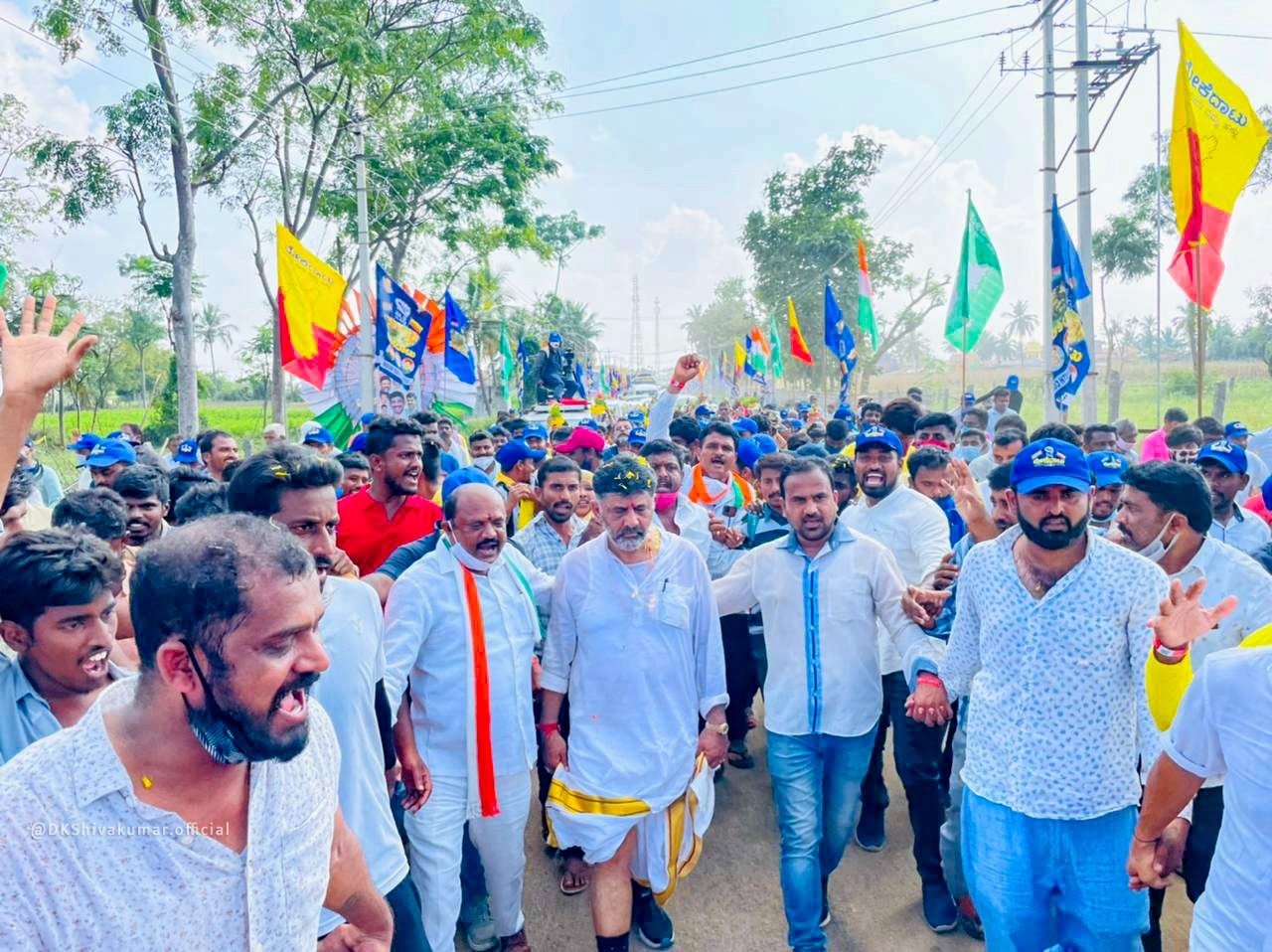 Karnataka bans inter-district movement of vehicles, people for Congress padayatra Intra-district movement within Ramanagara has also been banned 1 Karnataka Cong’s Mekedatu ‘padayatra’ FIR against DK Shivakumar, Siddaramaiah 1