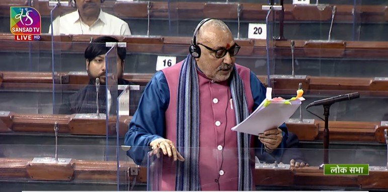 Giriraj Singh slams those pushing for Muslim girls' right to wear hijab in Udupi college 1 Giriraj Singh slams those pushing for Muslim girls' right to wear hijab in Udupi college