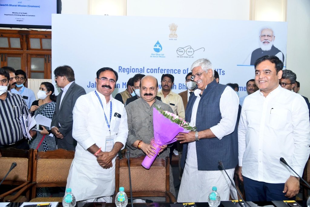 Ready to facilitate talks between Karnataka, TN on Mekedatu: Union Jal Shakti Minister 1 Ready to facilitate talks between Karnataka, TN on Mekedatu: Union Jal Shakti Minister