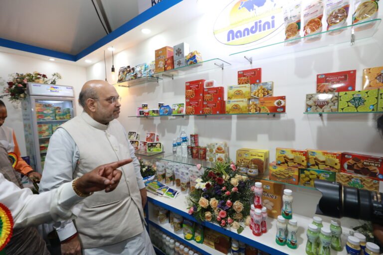 Amit Shah at Nandini milk