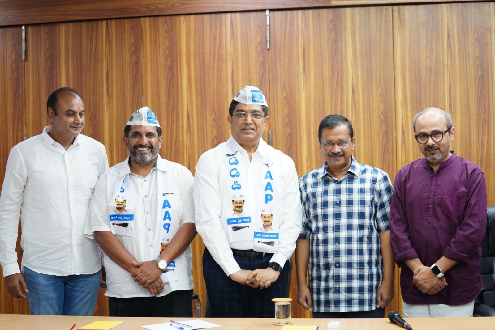 Ex-Karnataka ADGP B Bhaskar Rao joins AAP 1 Ex-Karnataka ADGP B Bhaskar Rao joins AAP