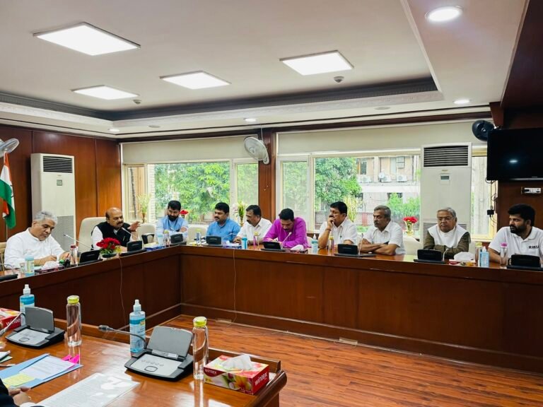 chief minister led a delegation of state leaders, including ministers and MPs, from Malnad region to apprise Union Environment Minister Bhupender Yadav