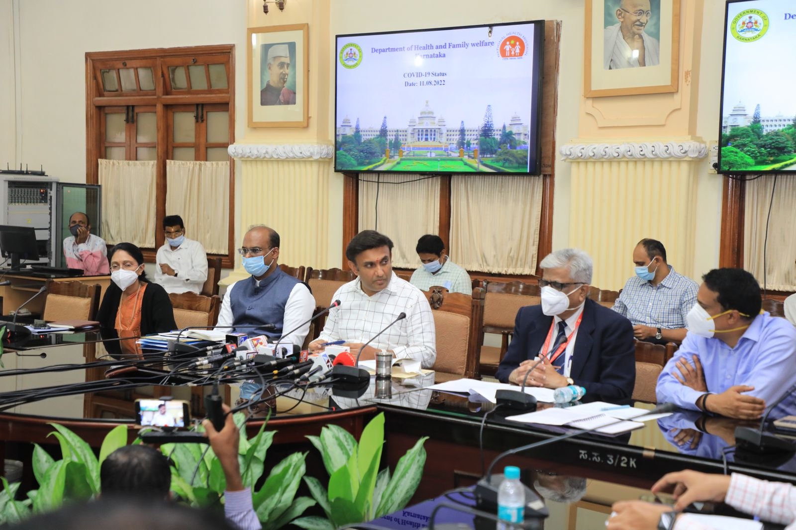 COVID positivity on rise in Karnataka, Govt urges people to get booster shot