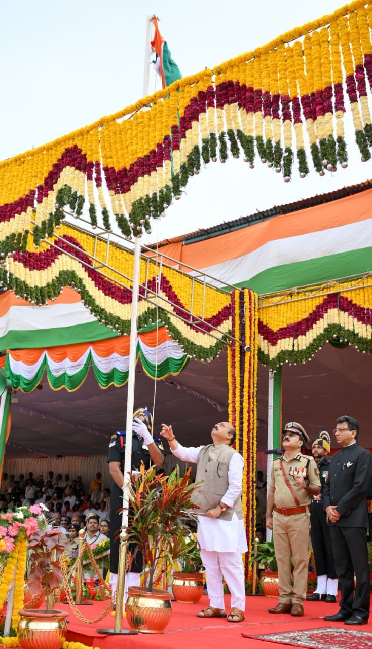 I-Day: Karnataka CM announces new schemes on sanitation, nutrition, farm labour and soldiers' welfare 1 I-Day Karnataka CM announces new schemes on sanitation, nutrition, farm labour and soldiers' welfare