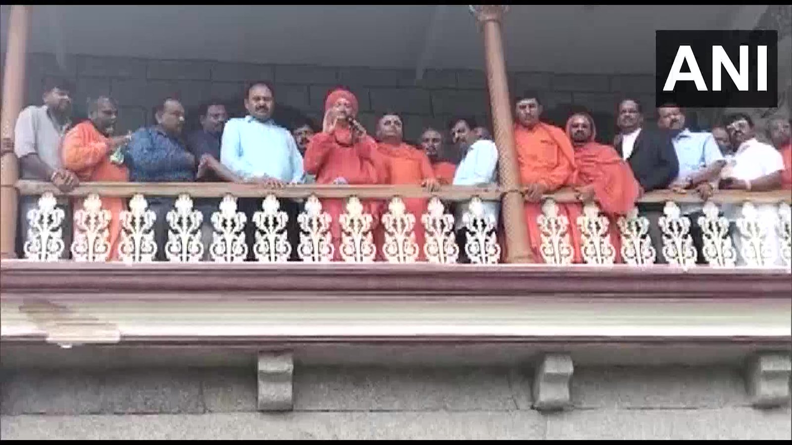 Murugha math seer