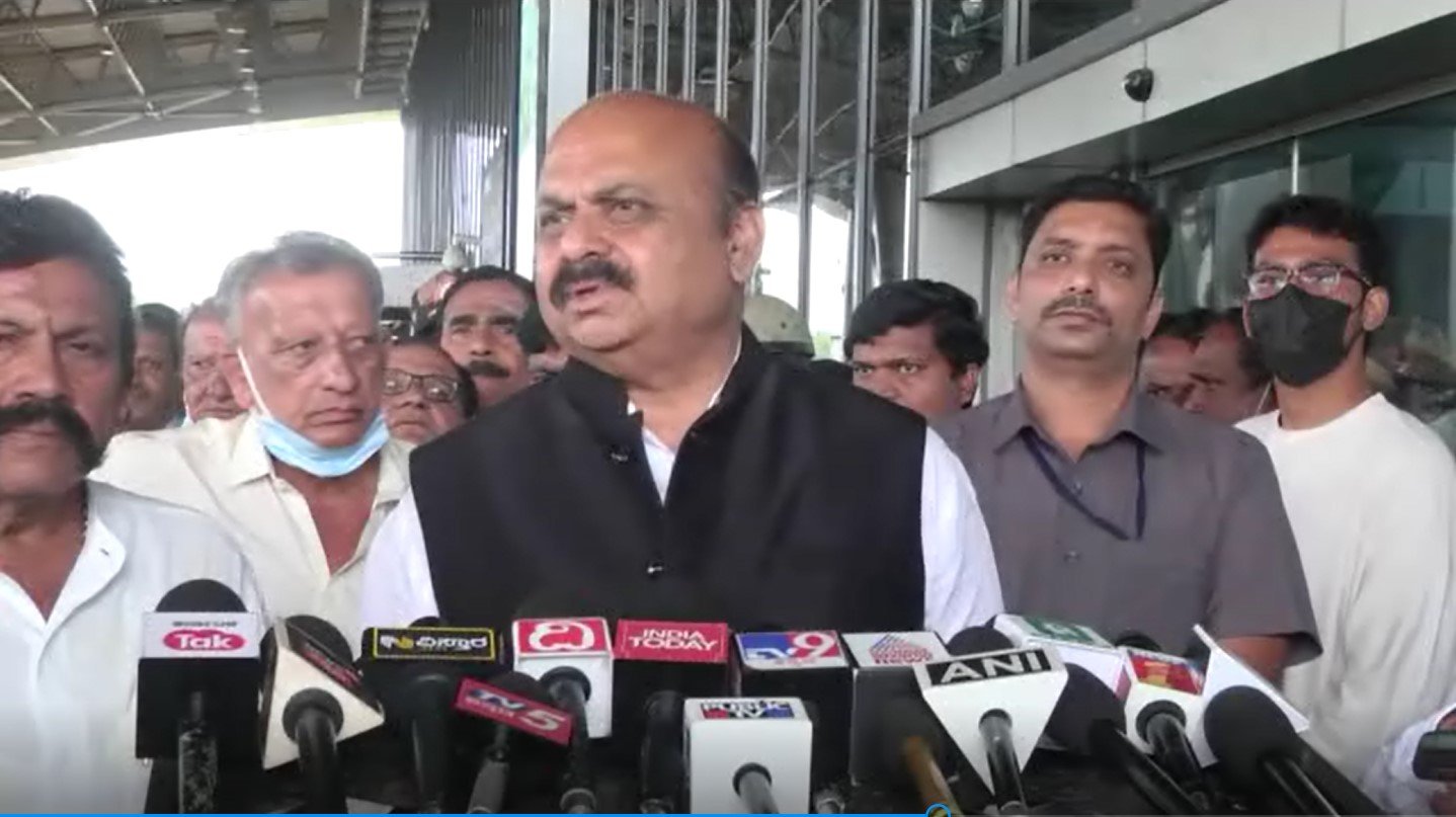 Political parties should behave responsibly without challenging L&O: Bommai 1 Political parties should behave responsibly without challenging L&O: Bommai