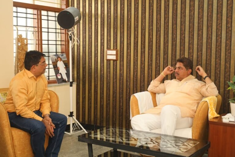 Former Bengaluru police Commissioner Bhaskar Rao to join BJP on Wednesday, quitting AAP 1 Former Bengaluru police Commissioner Bhaskar Rao to join BJP on Wednesday, quitting AAP