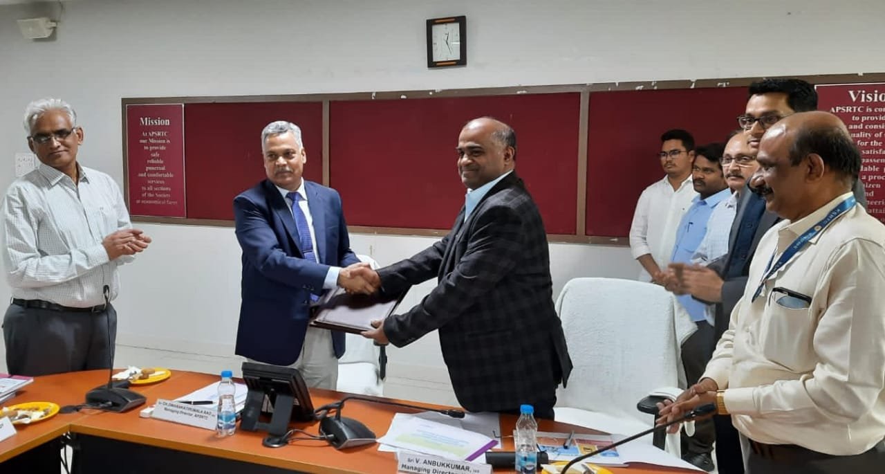 Karnataka, Andhra Pradesh enter into agreement to improve bus services 1 Karnataka, Andhra Pradesh enter into agreement to improve bus services