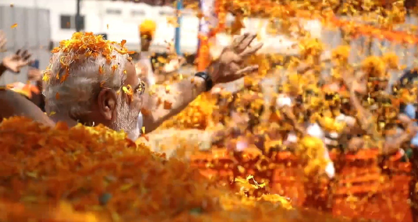 PM Narendra Modi holds mega roadshow in Karnataka's Mandya, locals shower flowers