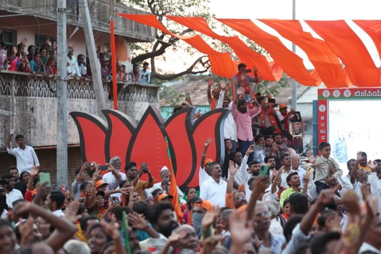 BJP workers in KAlaburagi