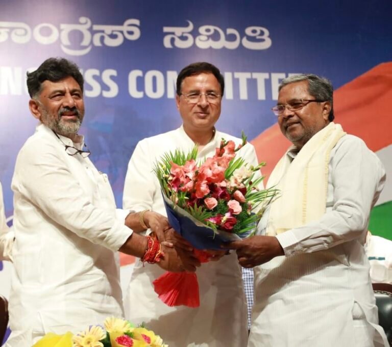 Siddaramaiah formally elected CLP leader, stakes claim to form govt in Karnataka